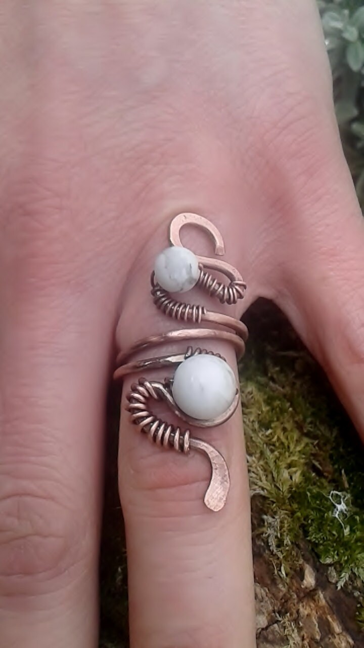 Copper RingHandmade copper wire ring with natural White