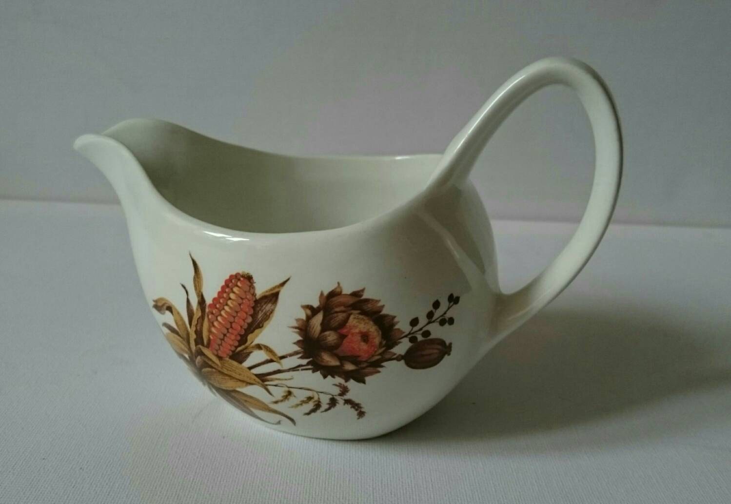 Midwinter Stylecraft Gravy Boat in the Cornfield Design Haute Juice