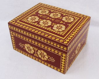 Russian Straw Inlay Boxes 65