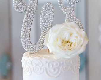 Large 7" Pearl Monogram Cake Topper