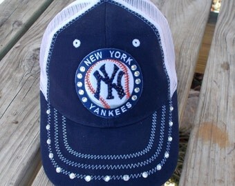 Yankees womens baseball cap w with rhinestones