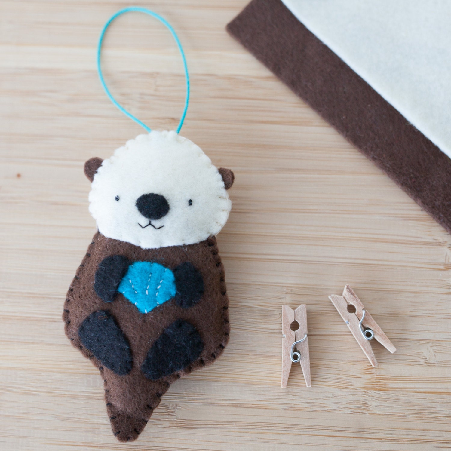Handmade Felt Otter Ornament Decorative Felt Animal Ornament