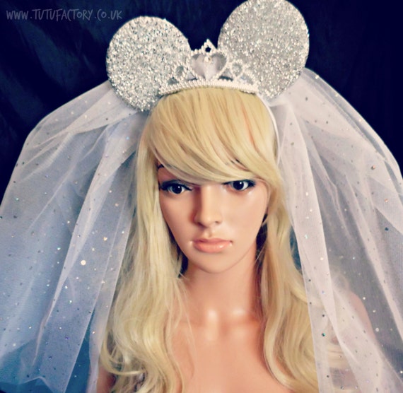 Disney Inspired Bridal Veil Minnie Mouse Ears Minnie Mouse Veil ...