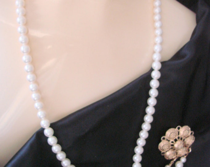 Vintage Sarah Coventry Swag Pearl Necklace Brooch / Pendant / Choker / Designer Signed / Jewelry