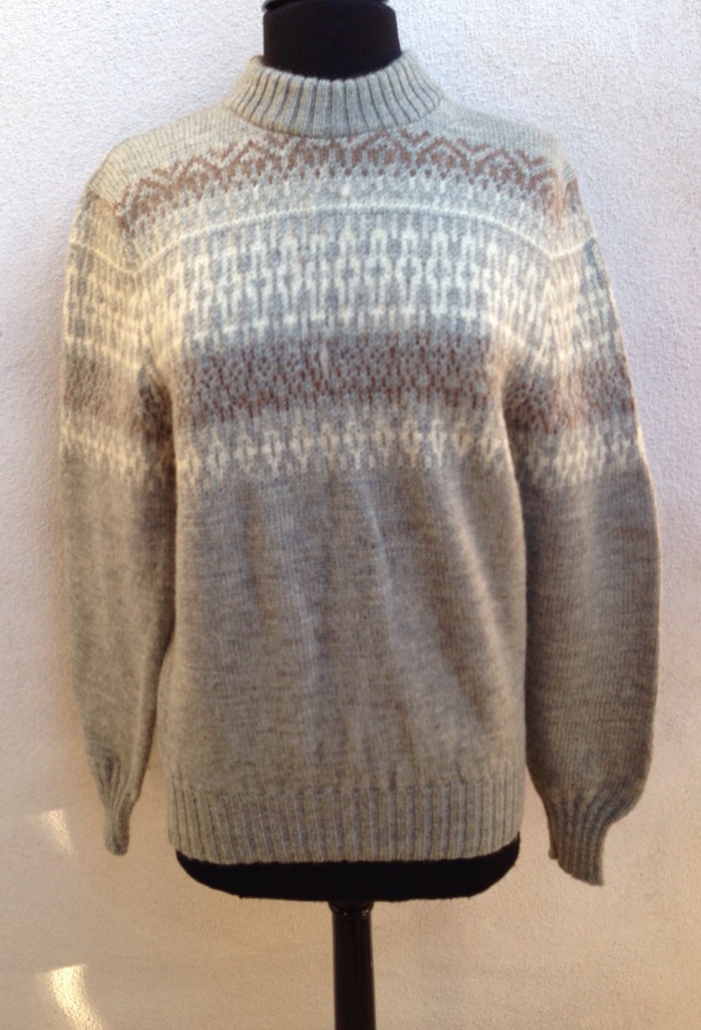Vintage grey Woolrich heavy fuzzy wool crewneck sweater mens
