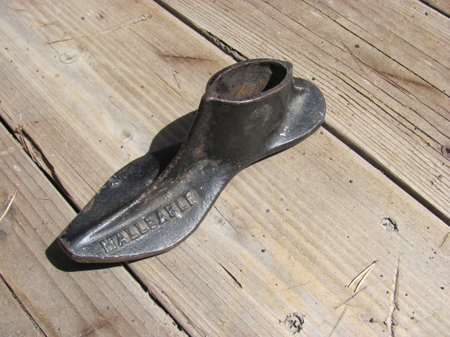 Vintage Cast Iron Cobbler�s Shoe Stretcher for Child�s