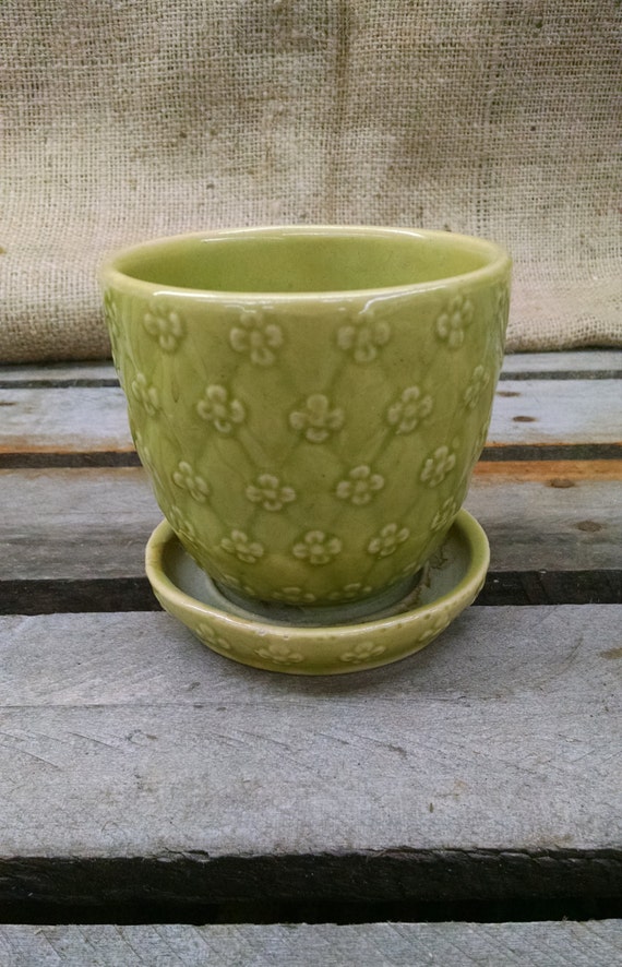 Vintage Lime Green Shawnee Flower Pot