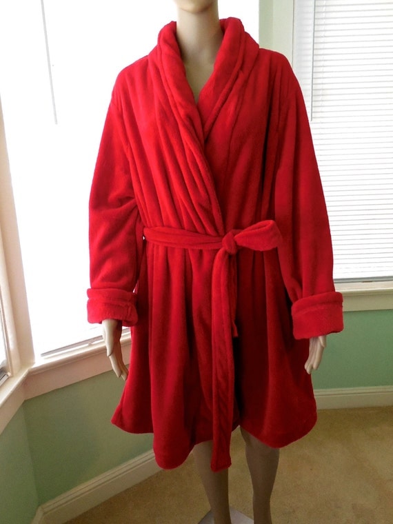 Vintage SECRET TREASURES Womens Red Robe House by SeadawlVintage