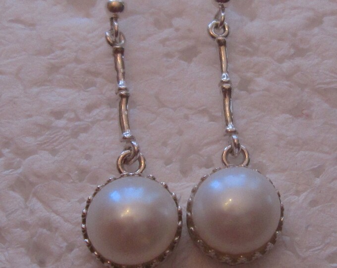 PearlEarrings,, 10mm Round, Natural, Set in Sterling Silver E732