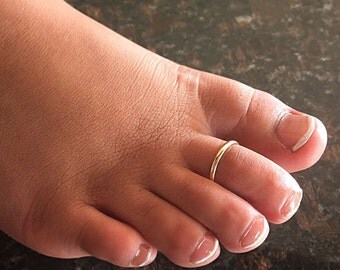 14k Gold Filled Toe Ring - Gold Toe Ring - Adjustable Toe Ring - Thin Toe Ring