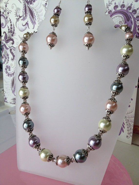 Items similar to Pearl jewelry set multi color tones silver tone big ...