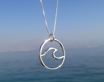 Wave Necklace, Surf Necklace, Silver Wave necklace, Surf Jewelry, Silver Necklace, Mermaid Jewelry, Surfer gift, Ocean jewelry, Beach, Ocean