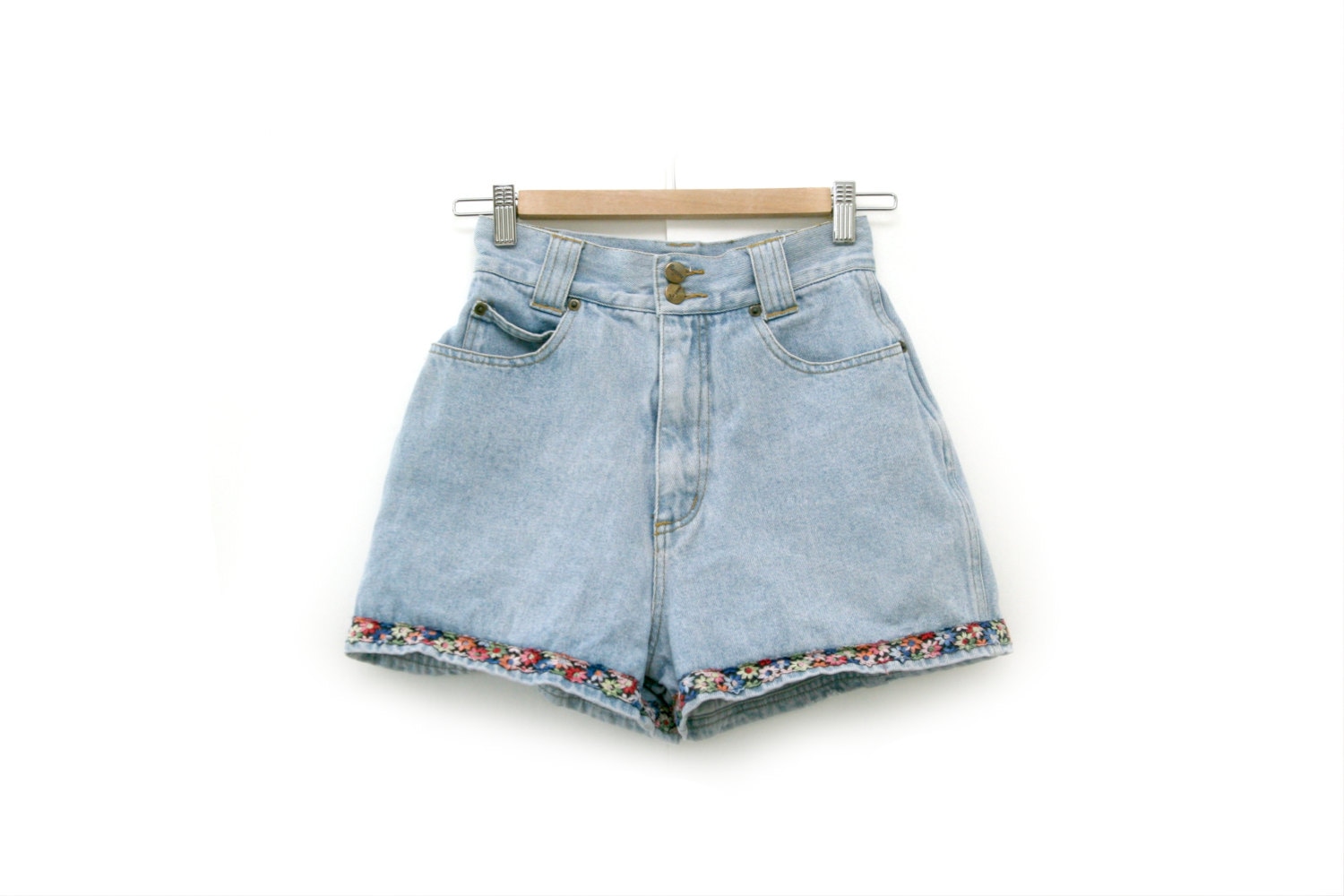 Vintage Shorts Waist 24 Size Extra Small by AmberApparelVintage