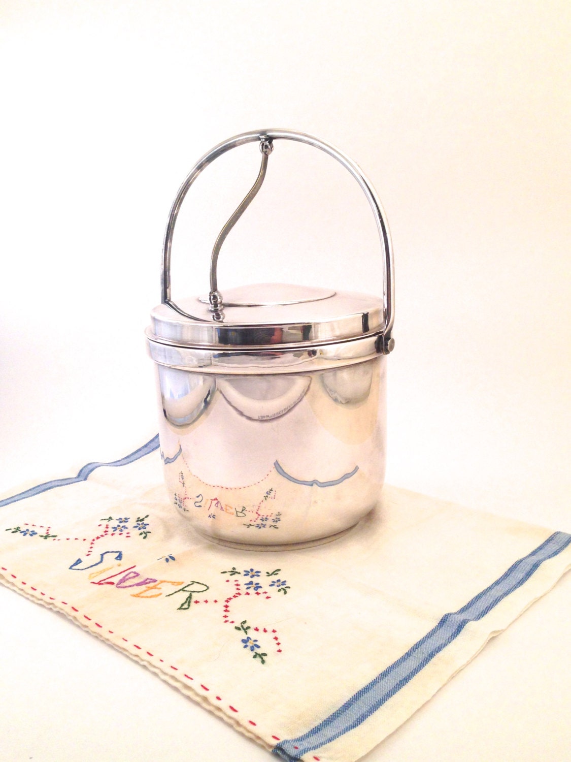 Gorham Silver Plate Ice Bucket with Hinged Lid & Glass Liner