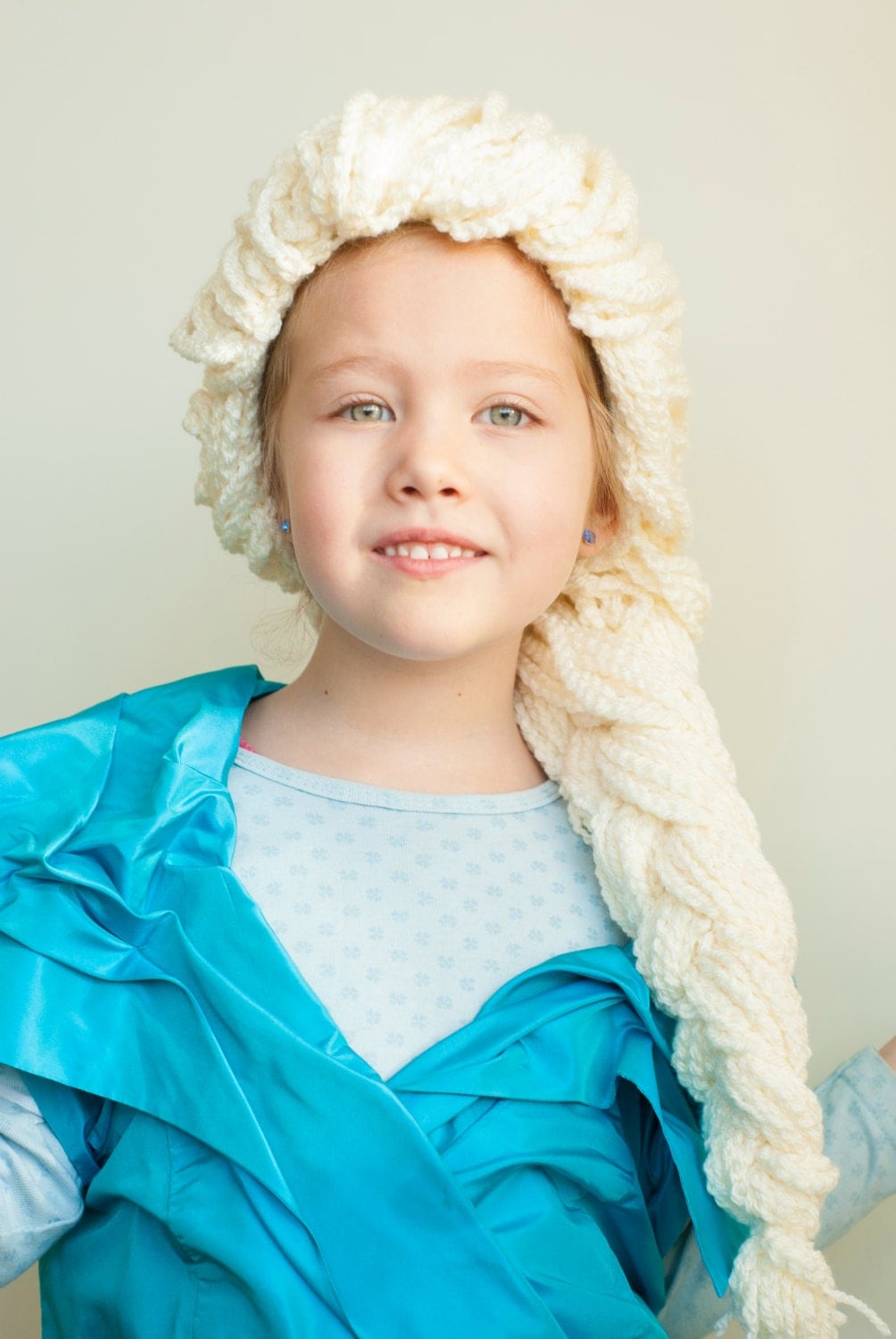 Crochet pattern Elsa hair wig to dress up Frozen inspired