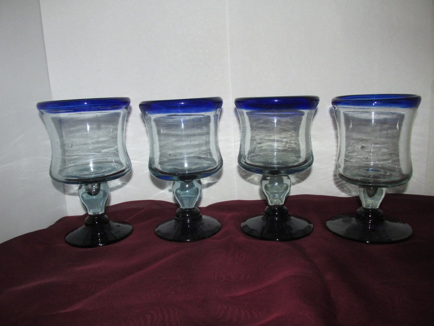 Vintage Set Of 4 Cobalt Blue Rimmed Hand Blown Glass Goblets 6690