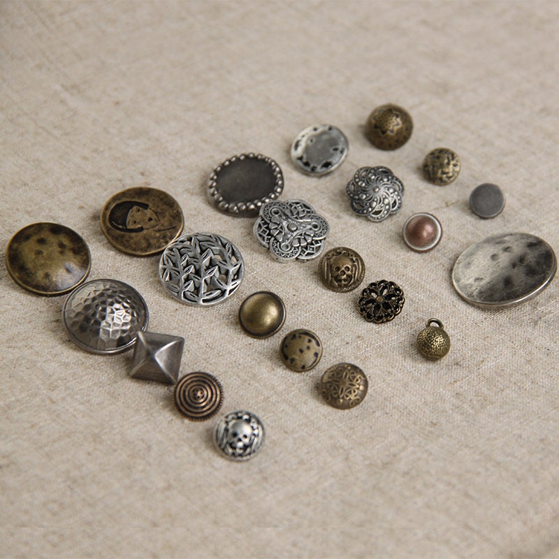 10pcs of Vintage Style Iron Buttons Iron Buttons by TownTiger