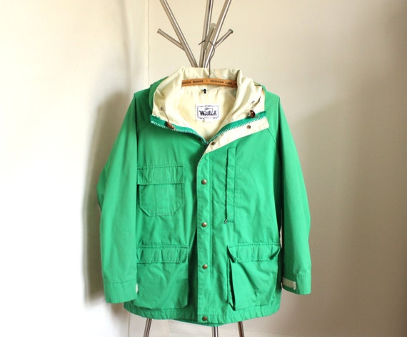 Green Vintage Woolrich Woman Rain Coat by thegreybirchvintage