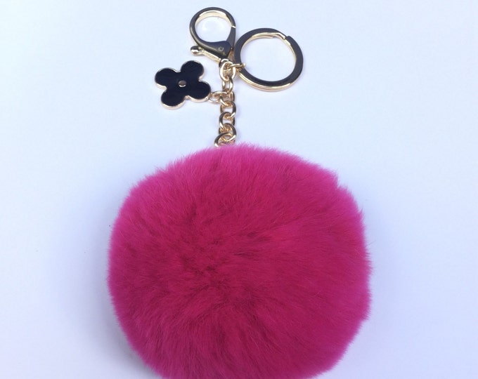 Fuchsia fur pom pom keyring bagcharm keychain fur ball with clover flower charm