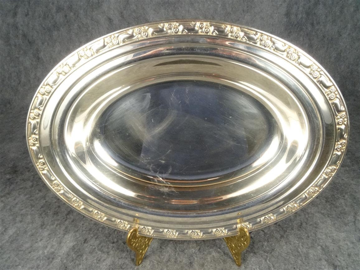 Oneida Silversmiths Silver Plated Oval Serving by DavaultEmporium