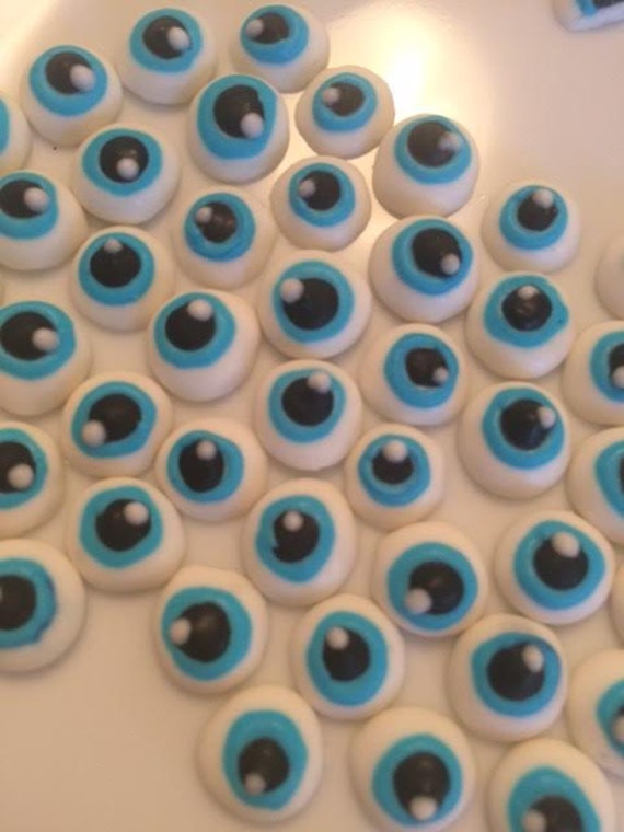 25 Count Royal Icing Googly Sugar Eyes for Cookies by cakesbycait