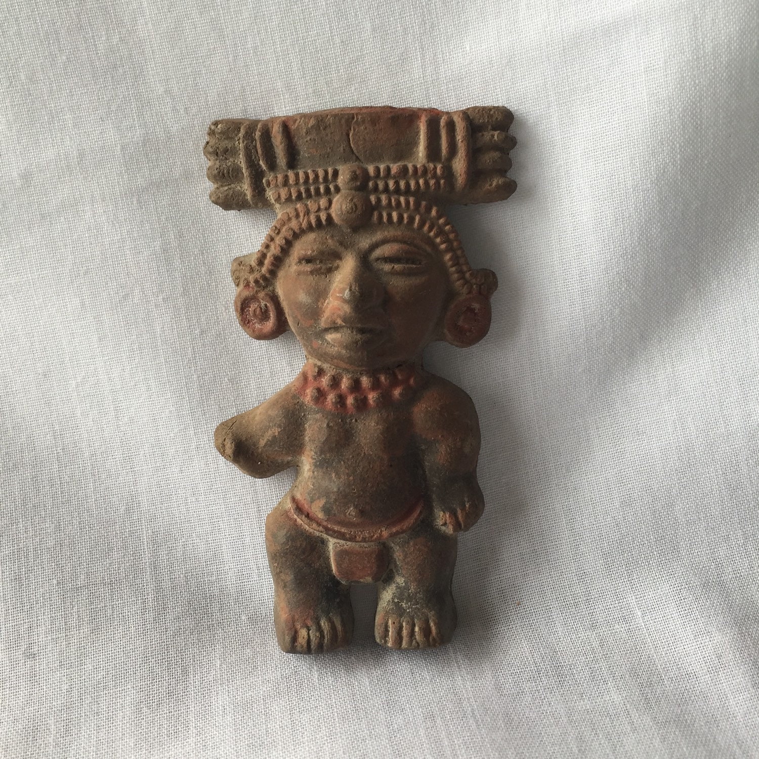 mayan pottery figures