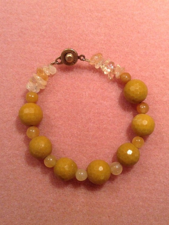 Yellow jasper gemstone bracelet with citrine chip and yellow