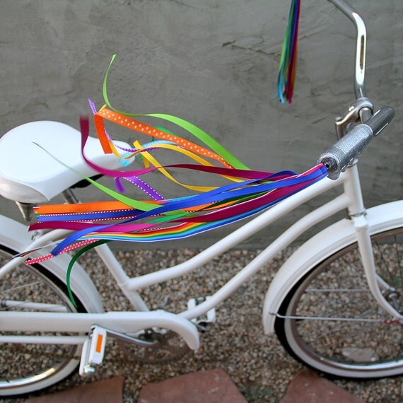 bike with streamers