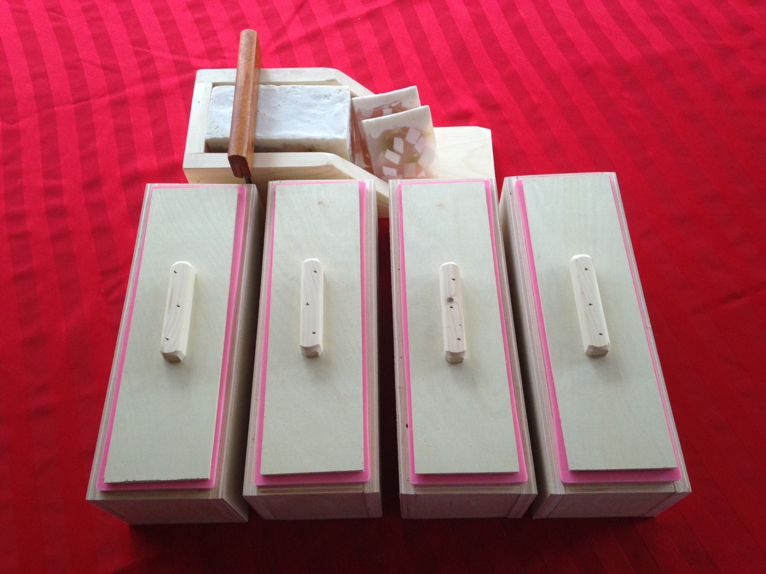 4 Wooden Wood Soap Molds with Silicone Liners and 1 Soap Loaf