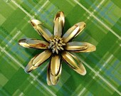 Flower Pin Flower Pin