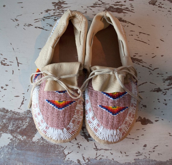 Authentic Native American Moccasins by ConsignmentDejaVu on Etsy