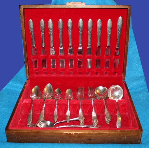 Community Silverplate Flatware 1932 Lady Hamilton Pattern