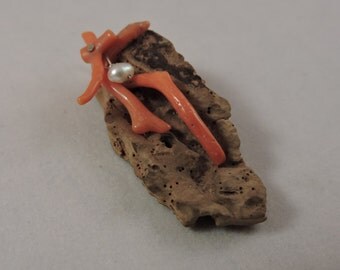 Vintage Coral and Driftwood Seaside Pendant
