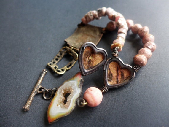 Anthroposophy. Rustic assemblage bracelet in salmon.