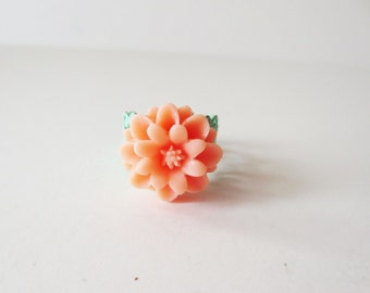 Peach flower ring. Filigree ring. Green ring. Coral flower ring. Ballet pink flower. Flower jewelry. Mint green ring. Peach mum ring.