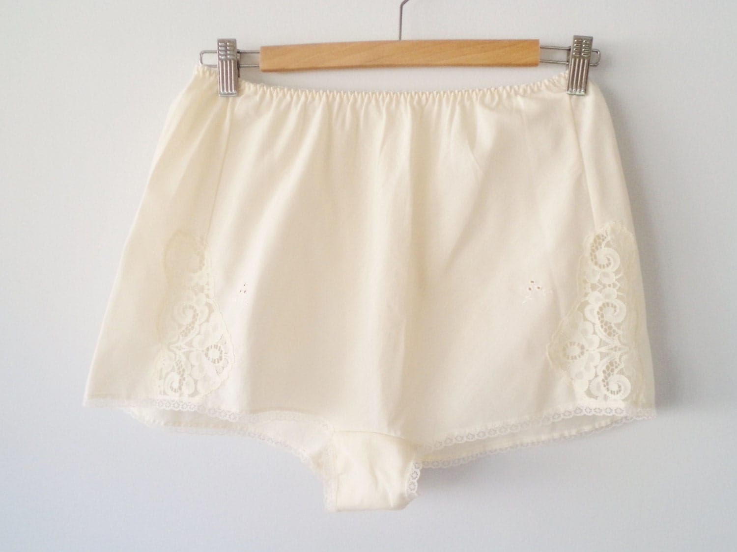 vintage cami knickers, 40s look lingerie, wartime lingerie, pale banana ...