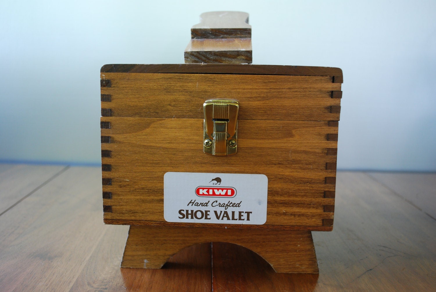 kiwi shoe shine box