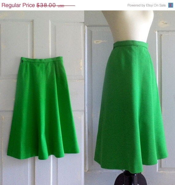 1970s Skirt Green Vintage Skirt 70s A Line by SassySisterVintage