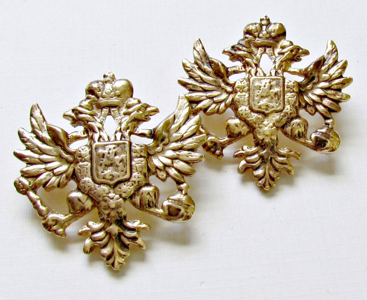 Vintage Coat of Arms Pin Gold Tone Scatter Pins by vintagepaige