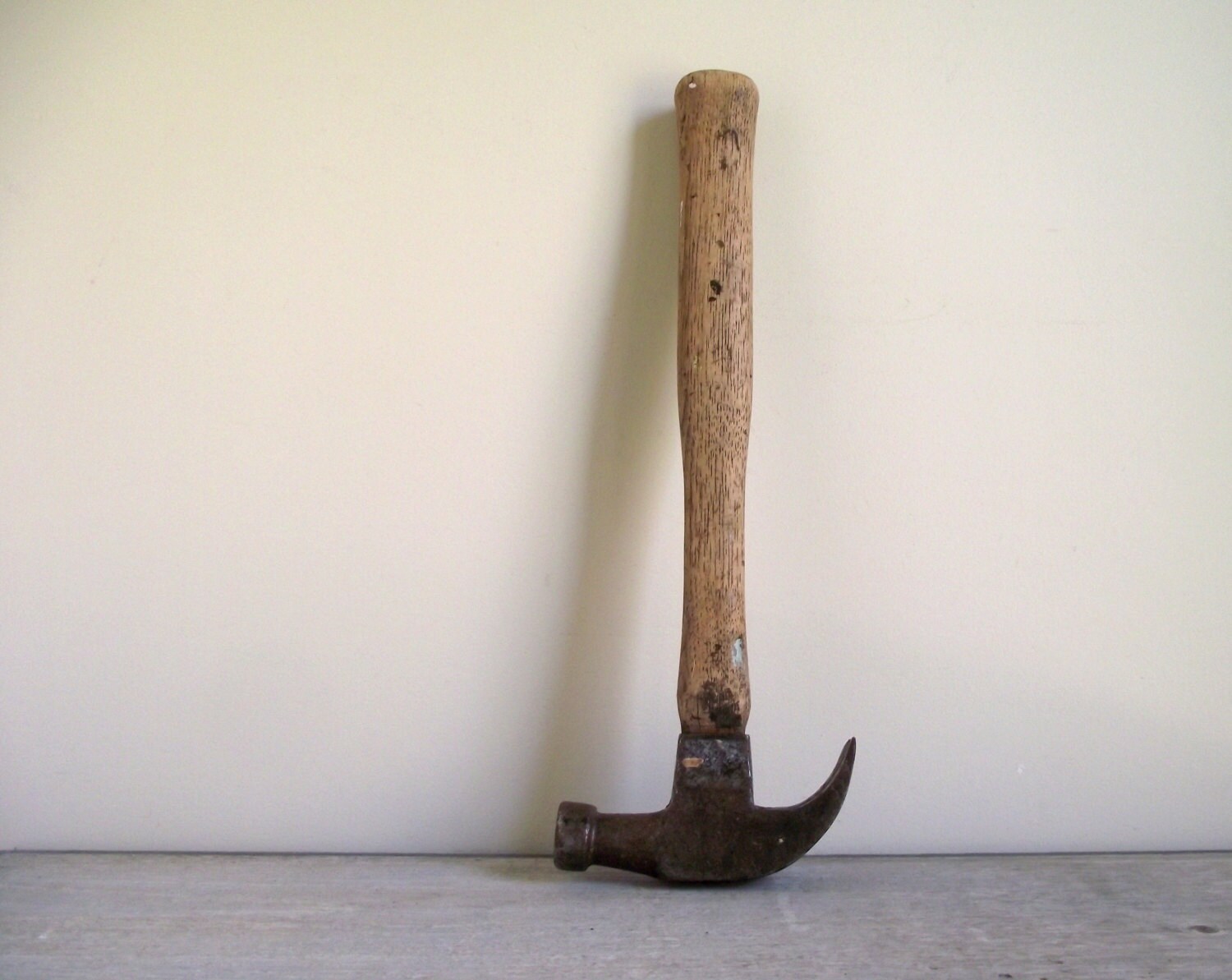 Iron Claw Hammer Vintage Claw Hammer with Tapered Nose