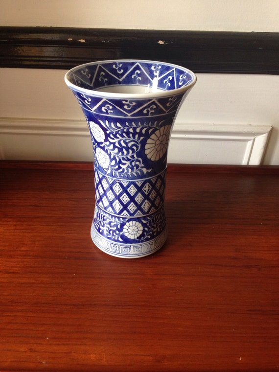 Blue and white vase
