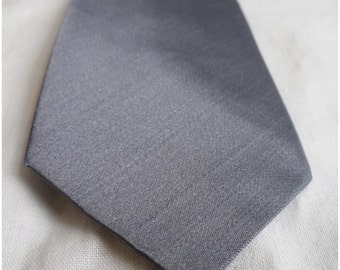 Vintage 1950s Skinny Blue/Grey Silk Strawbridge & Clothier Necktie