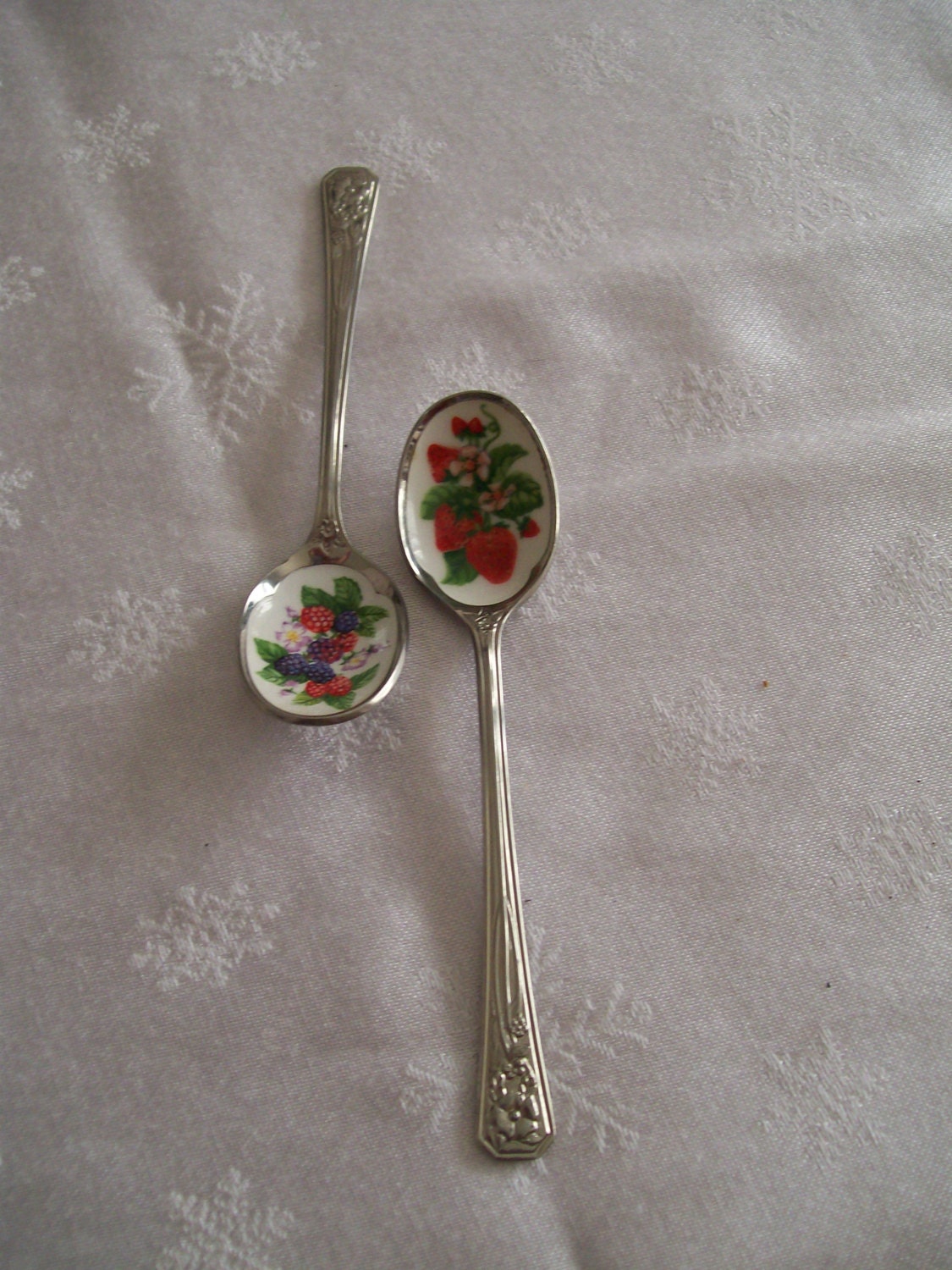 Collector Avon Spoons Vintage Porcelain Berry Bowls You Choose
