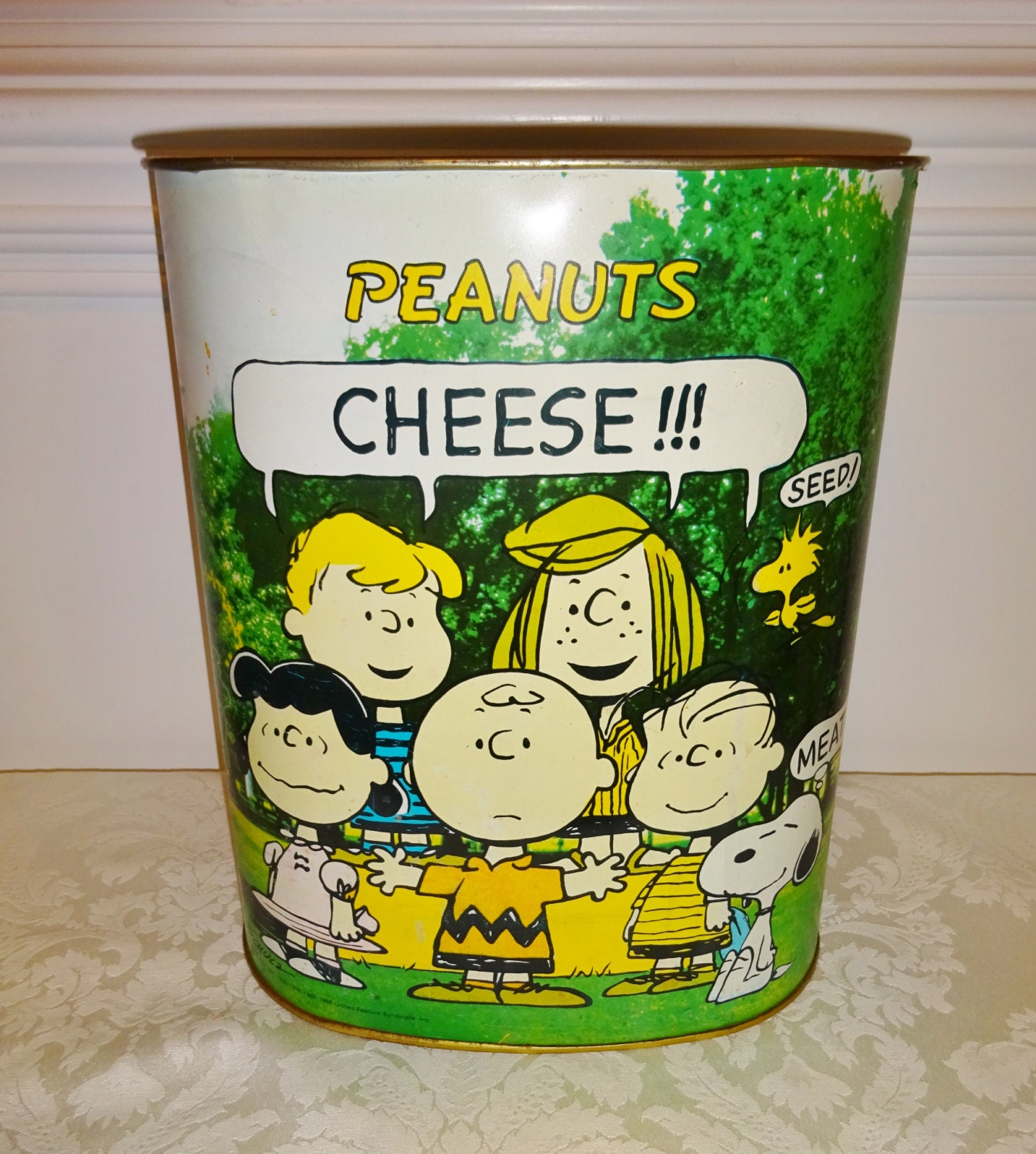 Vintage Peanuts Metal Trash Can Trashcan 1960's Peanuts