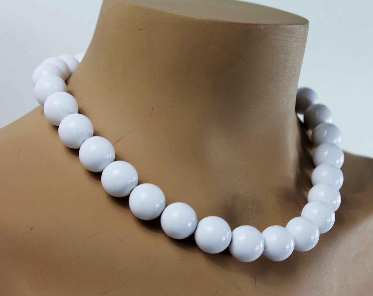 Oversized Pearl Necklace Wilma Flintstone VINTAGE Audrey