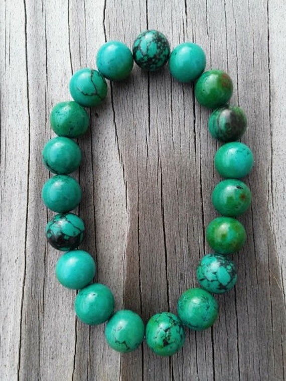 Green Turquoise Stretch Bracelet by AakosirsJewelryBox on Etsy