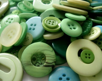 50 Mixed Green Buttons Pack of Green Buttons AM5