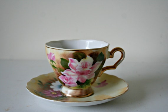 saucer Teacup and Floral  Vintage Rose Tea  teacup Teacup, Set, and vintage  sets Pedestal Saucer