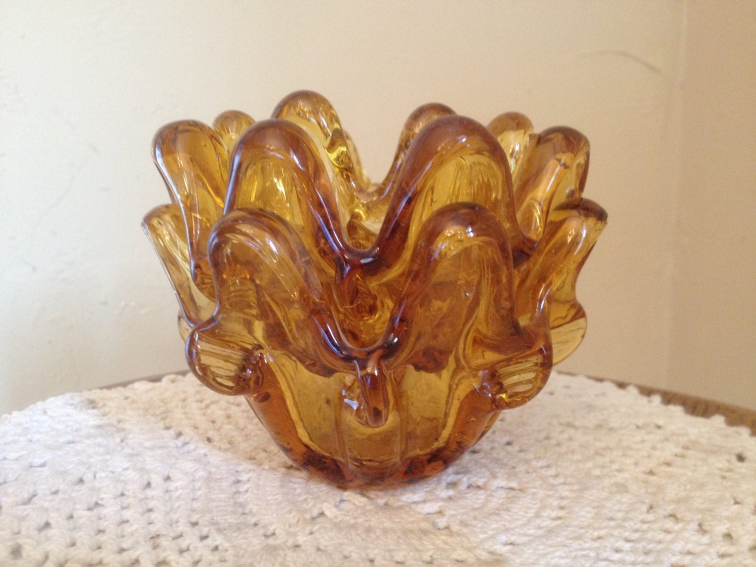 Vintage 3 Amber Nesting Glass Bowls Circa 1960s Wave Edge Heavy Art