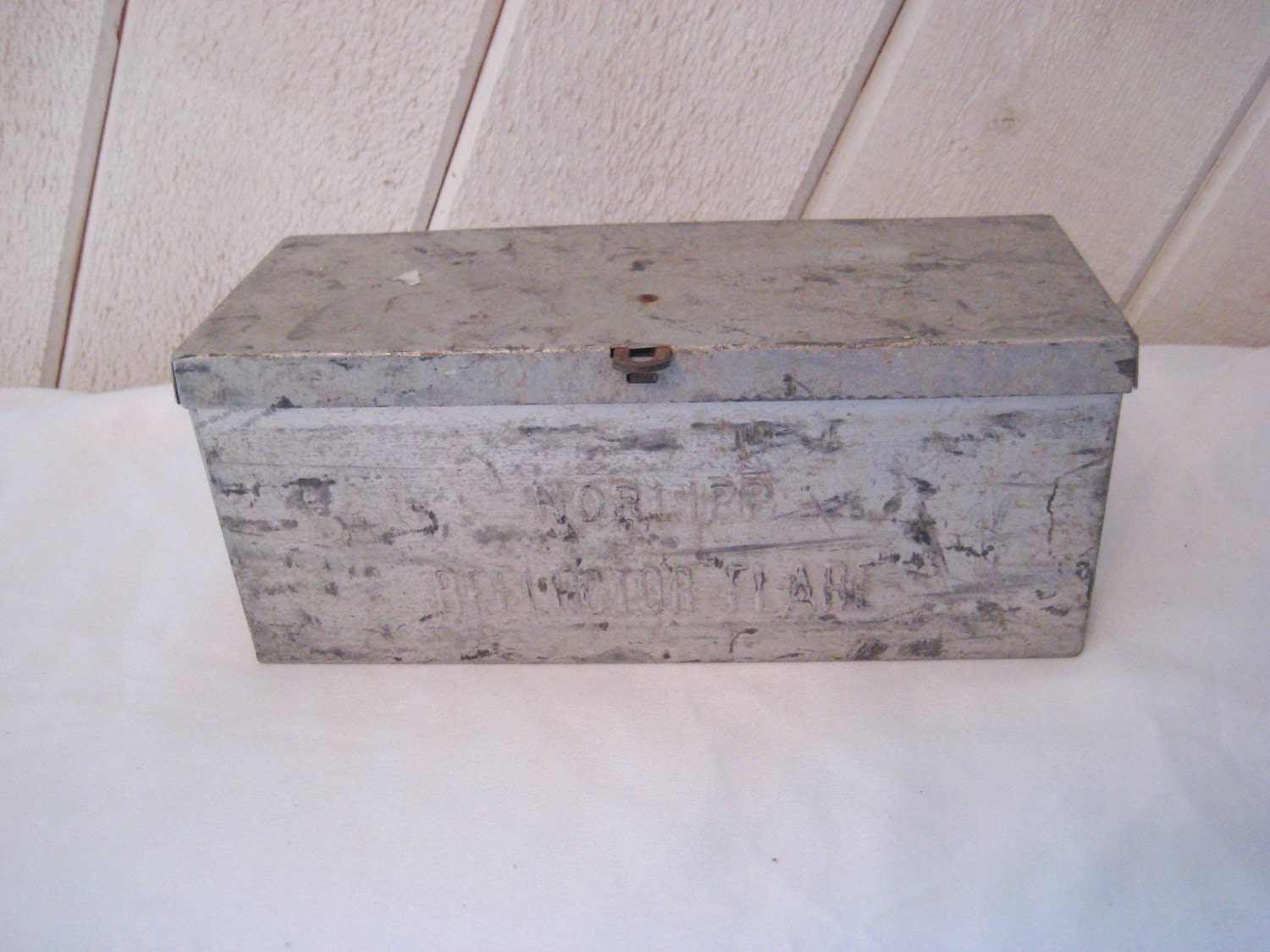 Rustic industrial box, Norlipp Reflector Flare box, life saver